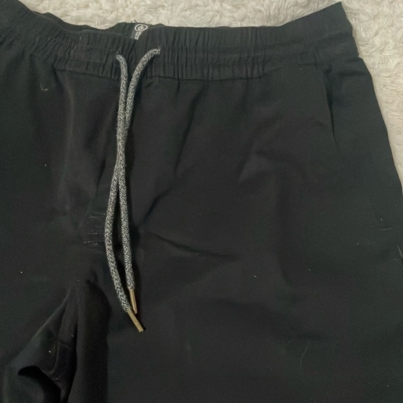 Volcom Black Athletic Shorts with Drawstring Waistband - Picture 11 of 16